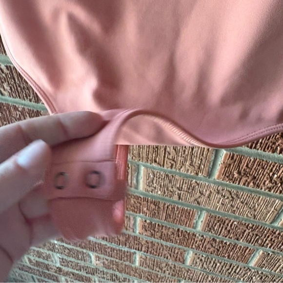 Express Body Contour Peach Bodycon Bodysuit Size Medium - Picture 3 of 7